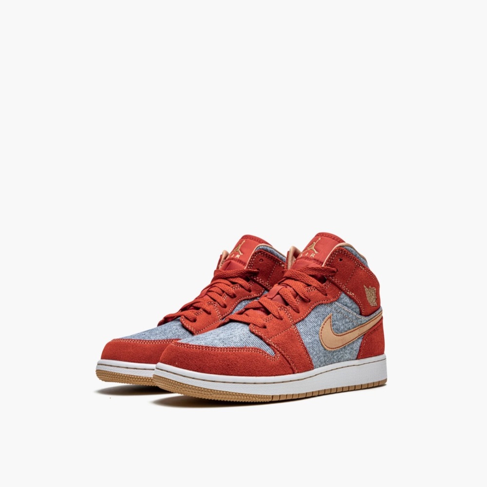 JORDAN 1 MID SE GS
"Denim / Red Suede"